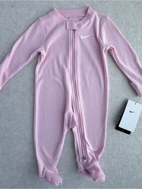 Nike Baby Girls Pointelle Coverall Size 6 Months Full-Zip Sleeper NWT NEW